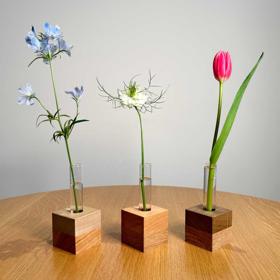 花瓶 一輪挿し ひだの森 小さな木の一輪挿し『MOKURIN』｜THE WATERS -Online Shop